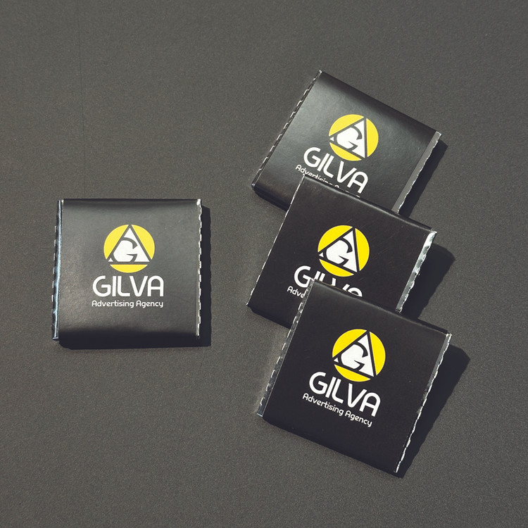 شکلات تبلیغاتی با لوگوی اختصاصی بر روی بسته بندی